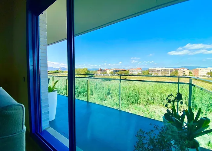 Apartamento En Cambrils, Cerca A La Playa דירה *