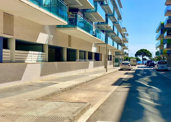 Apartamento En Cambrils, Cerca A La Playa *