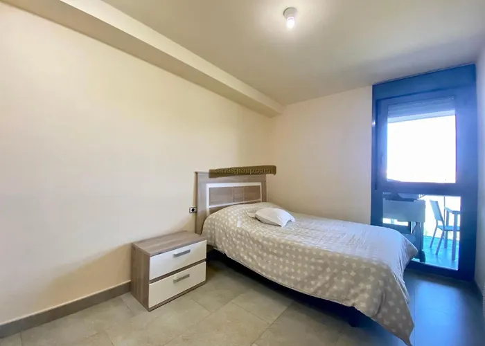 Apartamento En Cambrils, Cerca A La Playa דירה